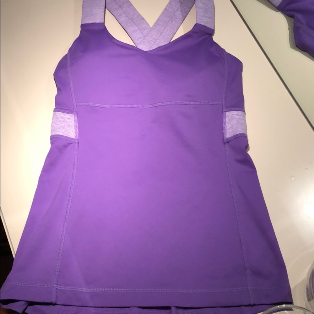 Lululemon top